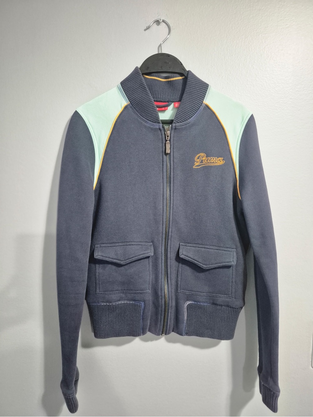 Puma Y2K 2000s retro women’s long sleeve yoga trendy xtrack jacket size medium
